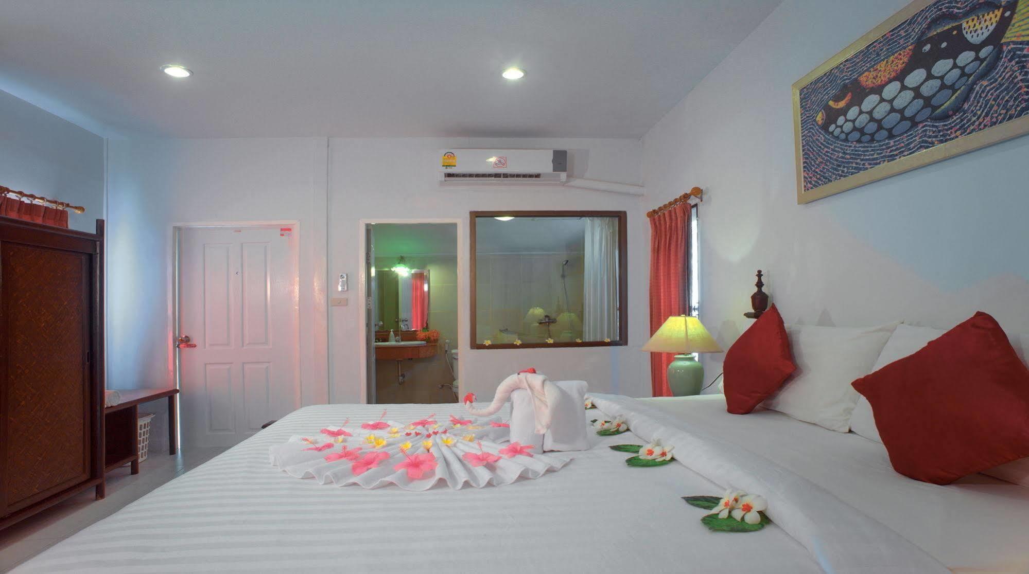 Phi Phi Bayview Premier Resort Екстер'єр фото
