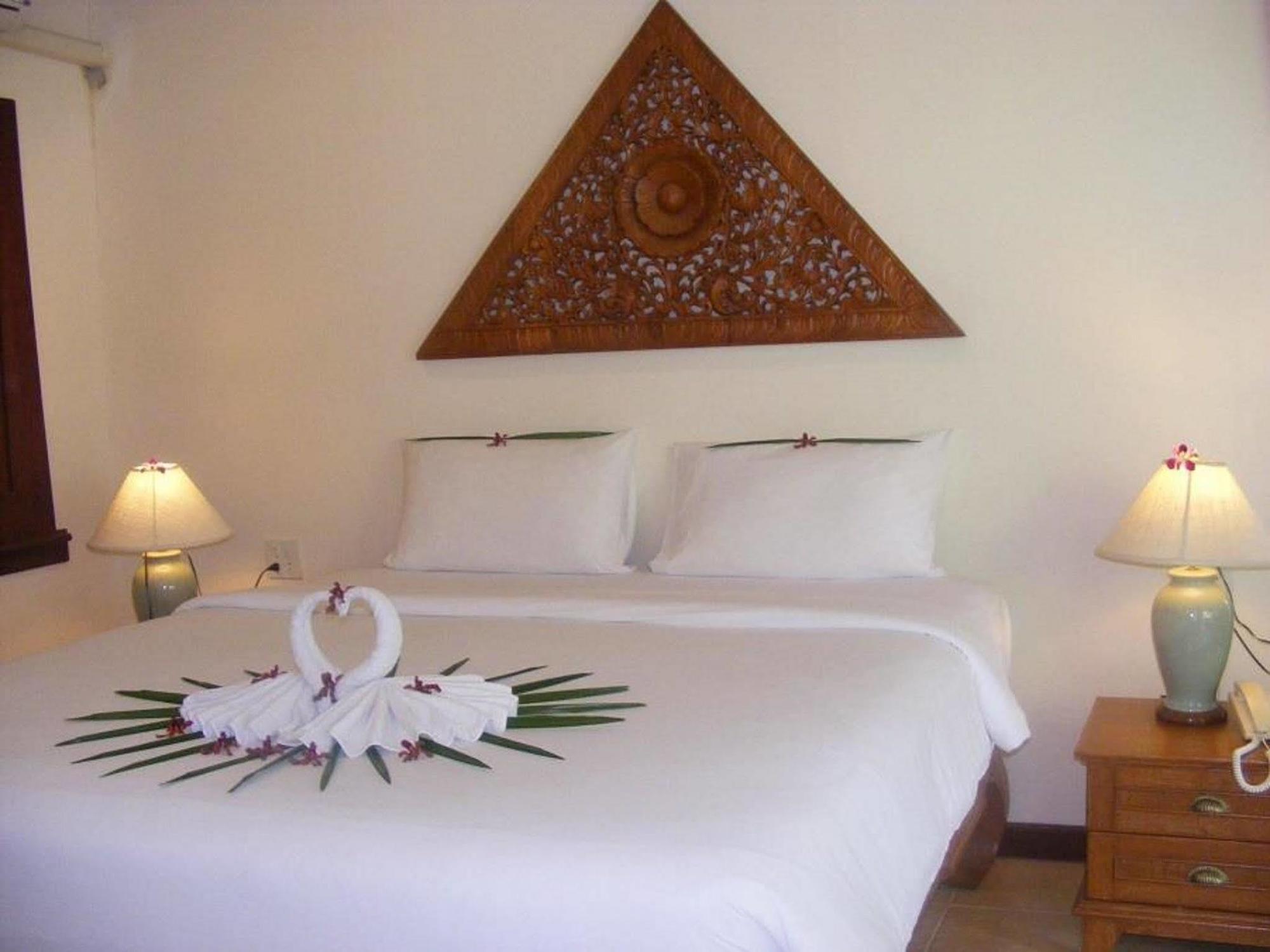 Phi Phi Bayview Premier Resort Екстер'єр фото